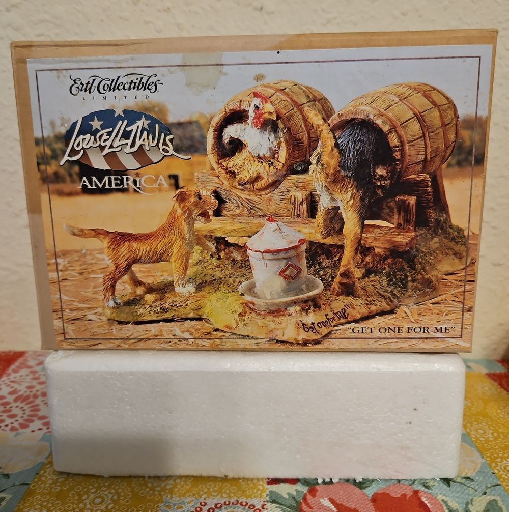 Lowell Davis "Get One For Me" Farmyard Animal Figurine Scene Table Decor